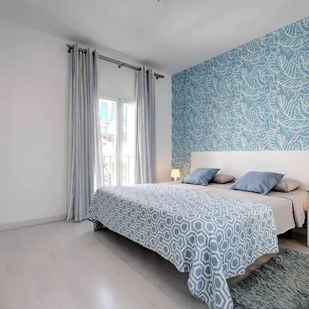 Modern 2 Bed Puerto Banus K2 Apartment Marbella